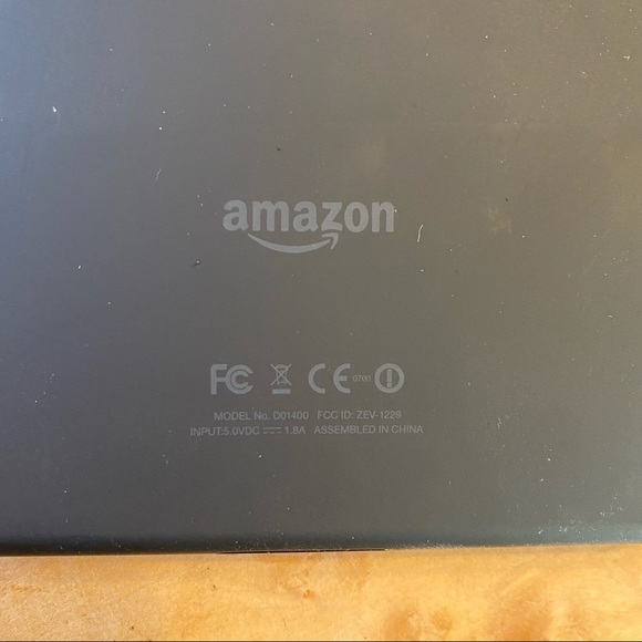 Kindle Fire - 1st Generation - Picture 3 of 9